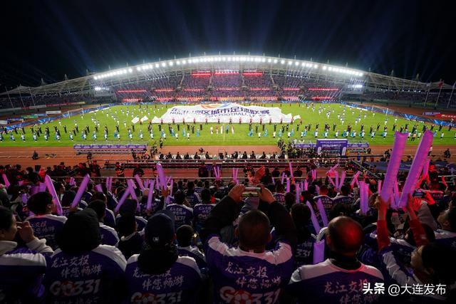 亚博体育app下载-“东北超”踢出精气神 跑出加速度|足球|揭幕战|赛事|经济|服务_新浪新闻